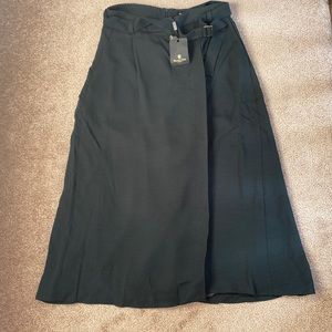 Massimo Dutti Wool Blend Dark Green Skirt with belt